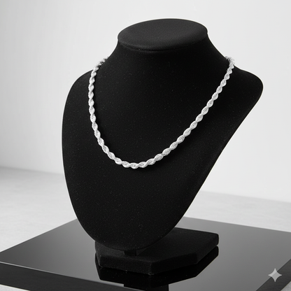 Classic twisted rope design with secure lobster clasp